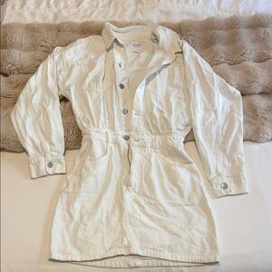 Le Lis Cream Button-Up Shirt